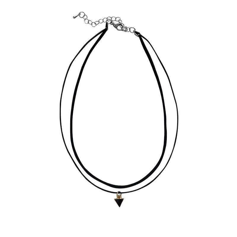 Minimalist Women's Black Choker Necklace - Versatile Collarbone Chain Accessory