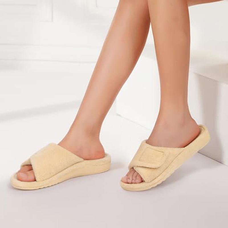 Mode Shevalues Winter Korallfleece Damen Hausschuhe mit Fußgewölbeunterstützung Orthopädische Hausschuhe mit Klettverschluss Verstellbare Warme Hausschuhe