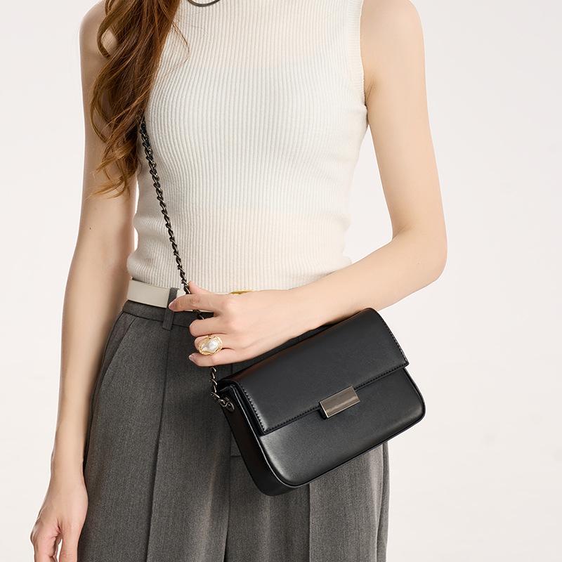 Street Trend Small Bag Chain Drawstring Crossbody Bag Commuter Bag