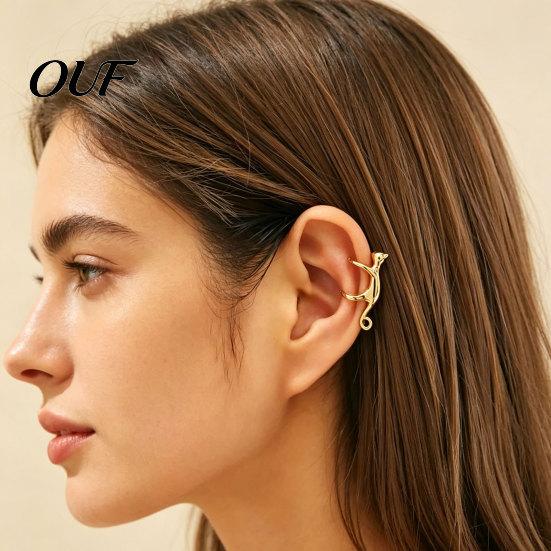 Alloy Ear Jewelry 1 Pc Cute Cat Cuff Earring for Women, Funny Kitten Clip on Earrings Women Animal Cartilage Wrap Around Earring, Non Piercing Crawler