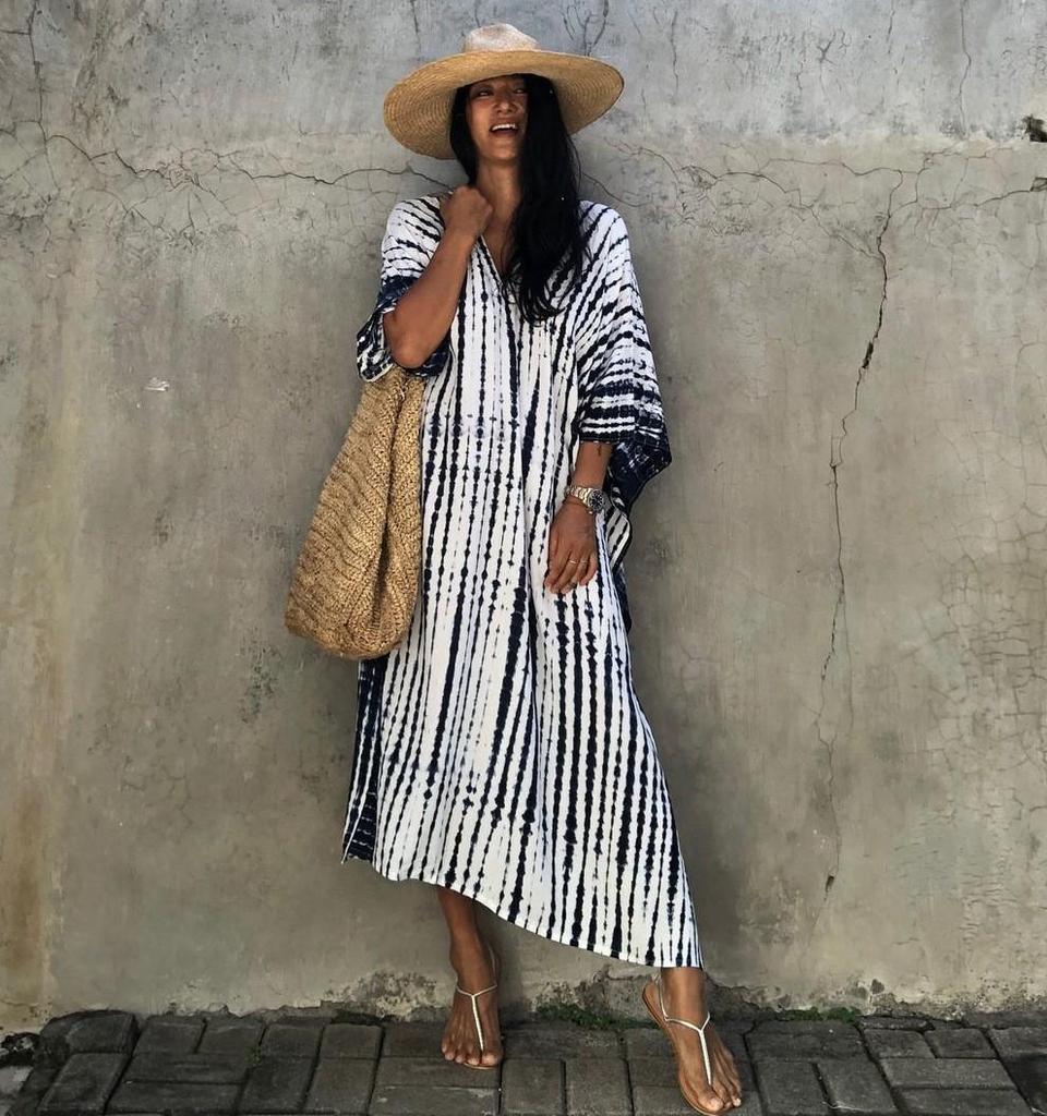 Tie-Dye Beach Caftan: Loose Vacation Cover-up with Sun Protection