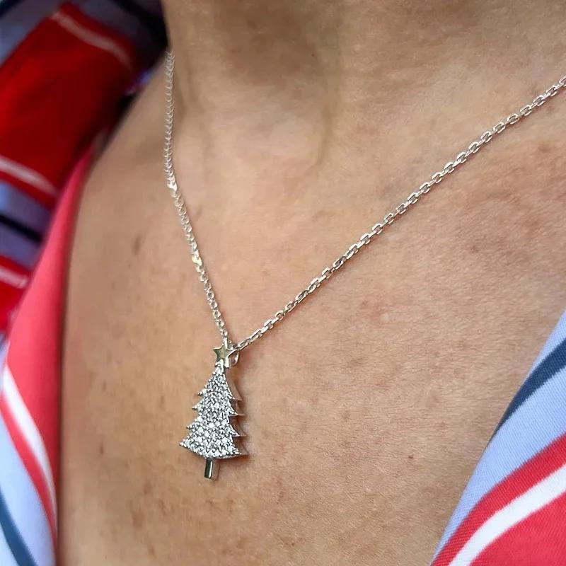 Huitan Dazzling Crystal Christmas Tree Pendant Necklace for Women Silver Color O Chain Exquisite Christmas Necklace Girl Jewelry