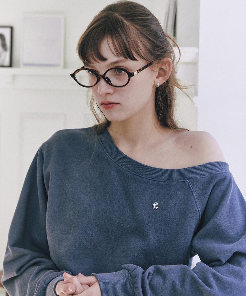 LETTER FROM MOON Edin Off-Shoulder Sweatshirt (Pigment Blue)