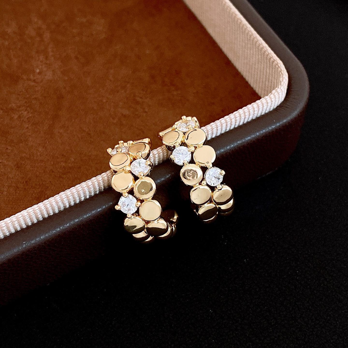 18k real gold electroplating French simple zircon C-shaped stud earrings niche earrings exquisite earrings