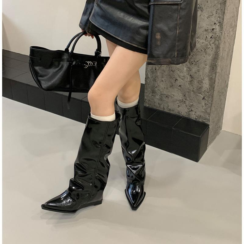 2025 New Patent Leather Knight Boots But Knee Boots Stacked Boots Retro Pointed Autumn and Winter Fashion