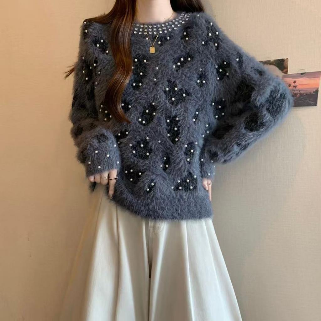Autumn Winter Women's Mink Fleece Sweater Beaded Color Block Crew Neck Pullover Sweater Soft Warm Knit Top
