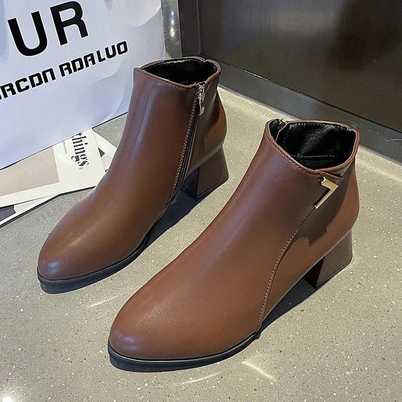 

2024 Новые популярные модные женские ботинки на высоком каблуке, повседневные женские туфли на высоком каблуке, женские туфли с острым носком и боковой молнией для офиса 35 чёрный