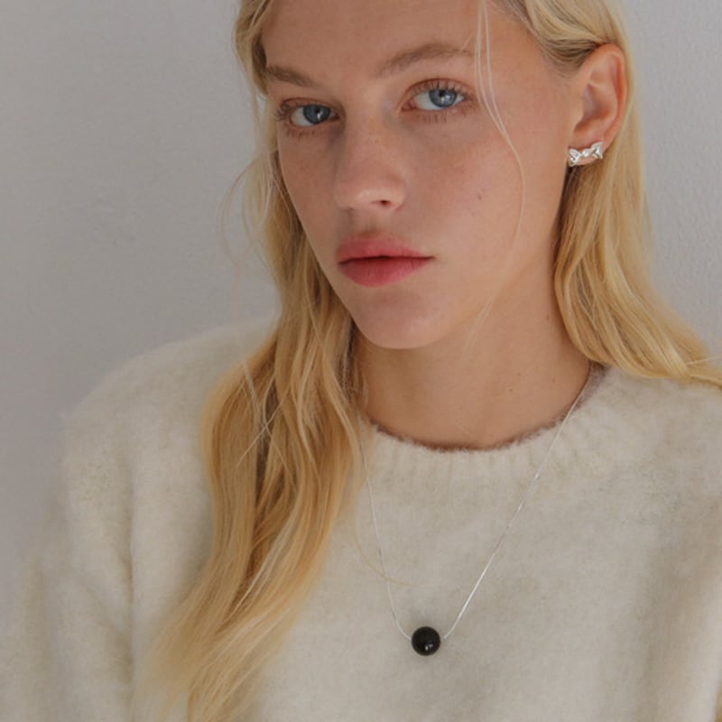 

STUDIO LEIGH ONYX SILKY NECKLACE SILVER