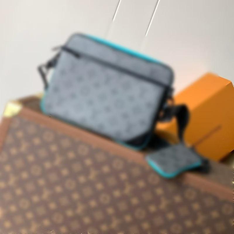 Canvas inner trendy casual shoulder bag fashion temperament three-in-one messenger bag for waterproof and versatile