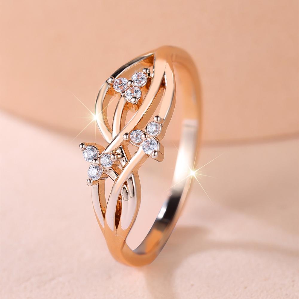 Einfache Elegante Goldfarbene Hohle Blume Fingerringe für Frauen Ethnisch Brautring Hochzeitsschmuck