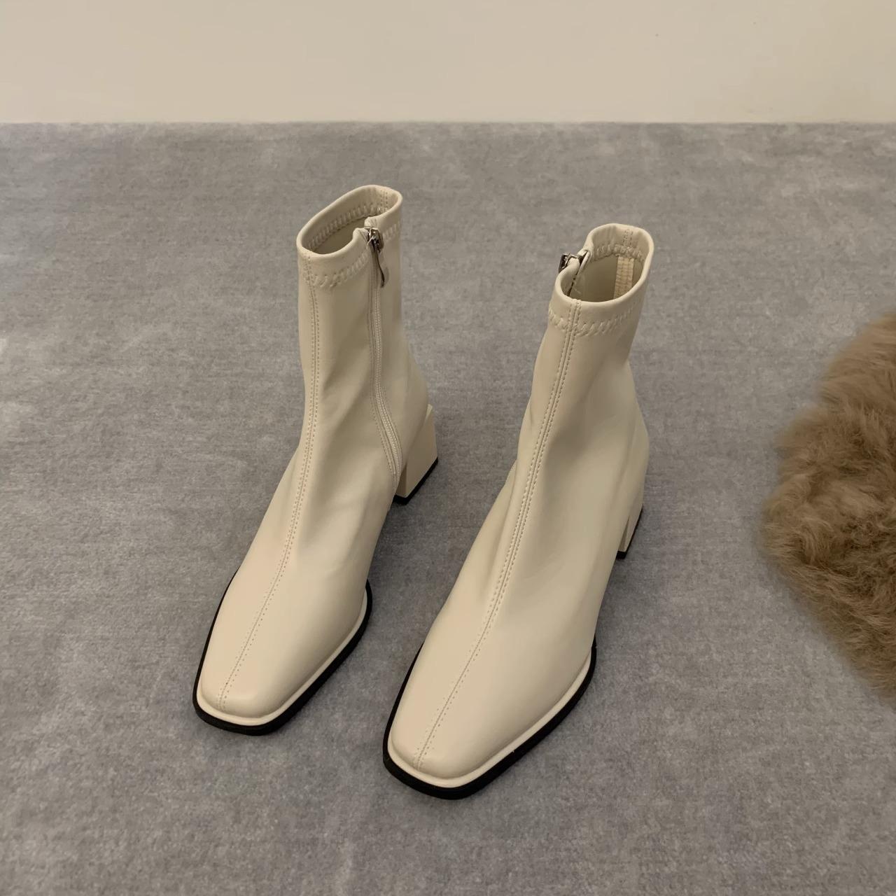 

Высокий каблук квадратный носок эластичные облегающие французские короткие ботильоны женская обувь осень и зима коричневые ботинки мартин одинарные ботинки 40