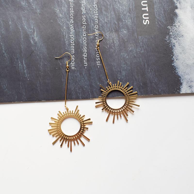 Trendy Sunflower Stud Earrings: Popular Japanese-Korean Style for Women