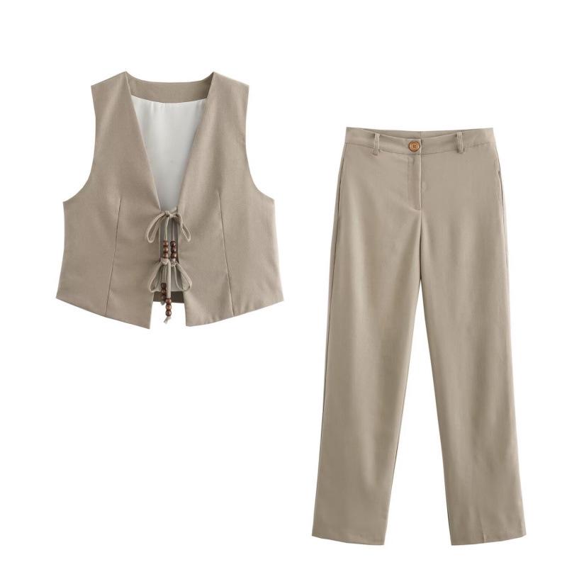 

Summer Collection: European & American Women s Beaded Bow Vest and Pants Set Large