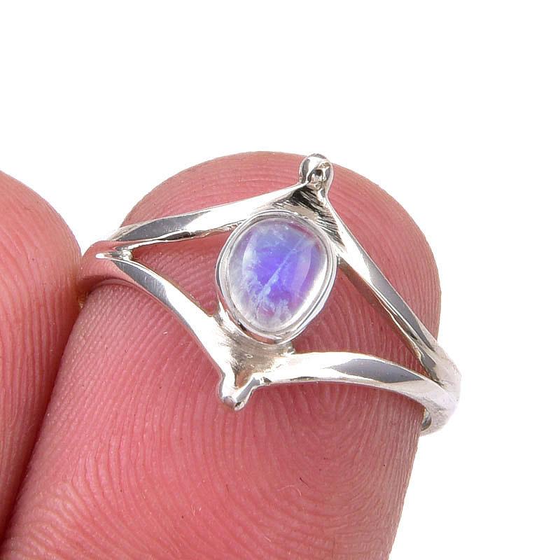 

Natural Rainbow Moonstone Gemstone Handmade 925 Sterling Silver Ring Size 6 Y0g36