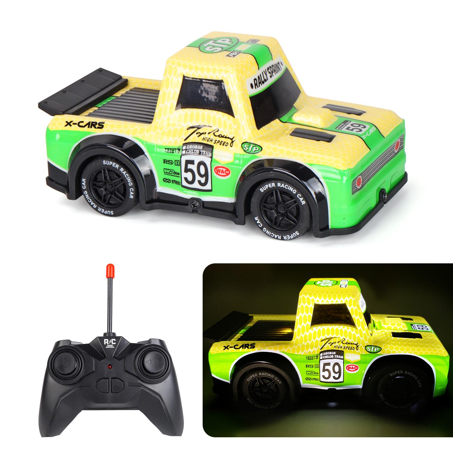 

Q243 1/24 2WD RC Racing Car Children Remote Control Toy Car with Cool Light B