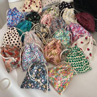 1pcs Cute Floral Storage Drawstring Bag Women Socks  Storage Pouch Cute Makeup Bag Christmas Gift Candy Jewelry Organizer Case