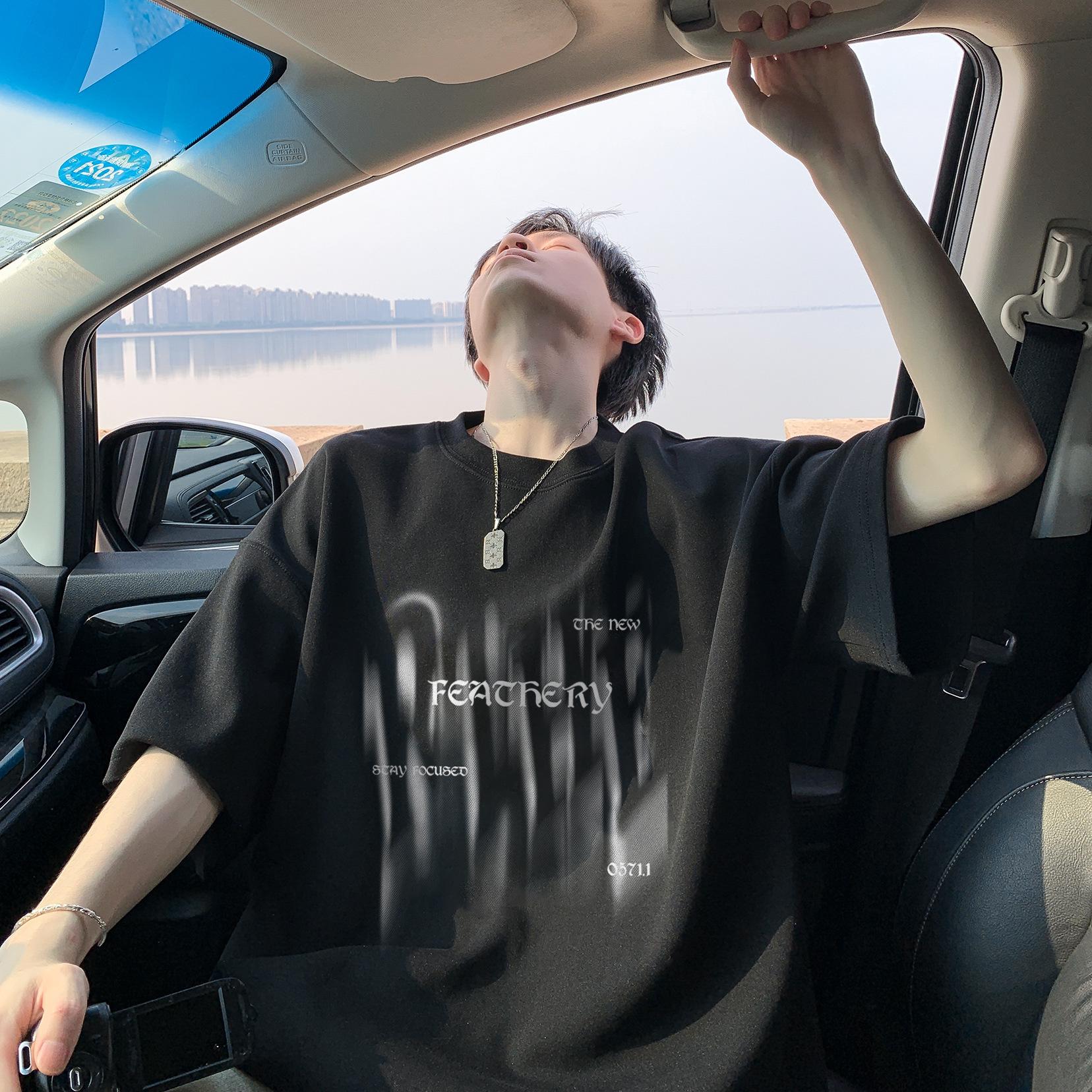 

Муссоновая серая футболка оверсайз с рукавом пять четвертей, мужской летний тренд 2024, больших размеров XXXL чёрный