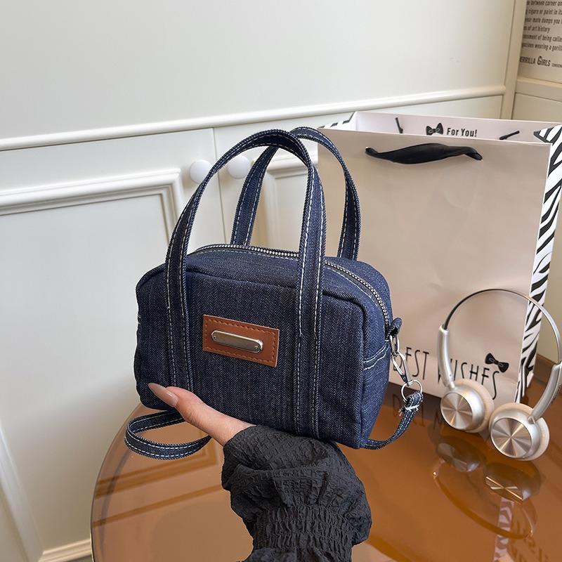 Washed denim hand carry small bag women's new trendy fashion simple pillow bag autumn and winter texture messenger bag