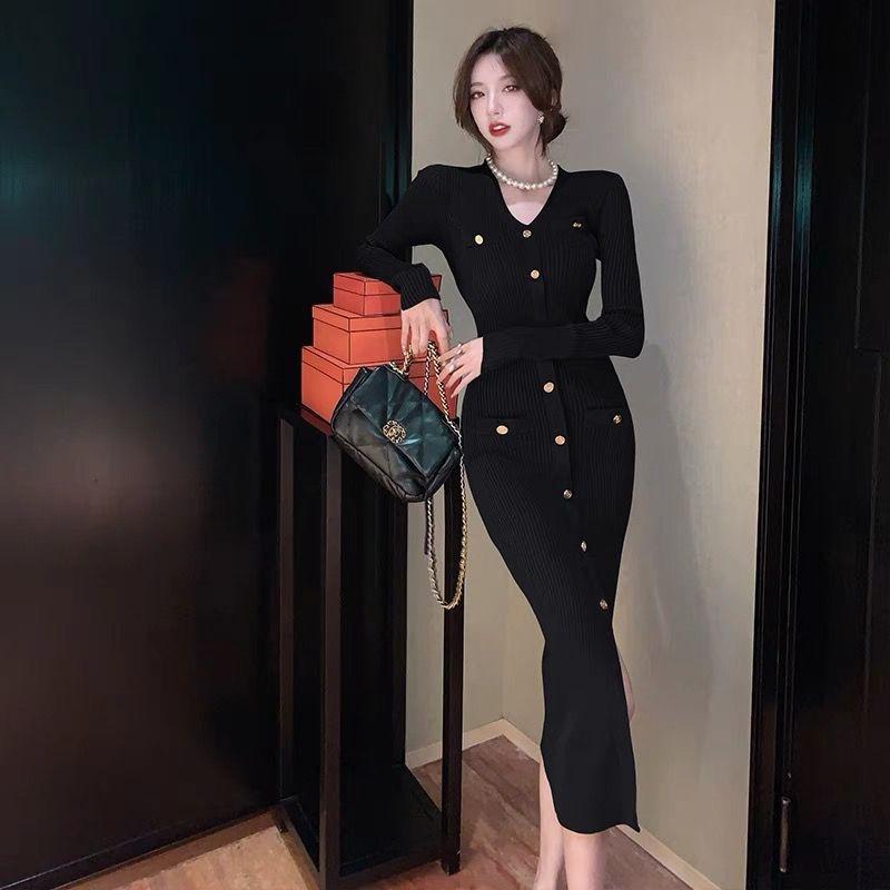 

Платье Кардиган Женский Осенний темперамент Богини Французское однотонное флисовое платье с длинными рукавами Средней длины с запахом Бедро Вязаное платье One Size чёрный