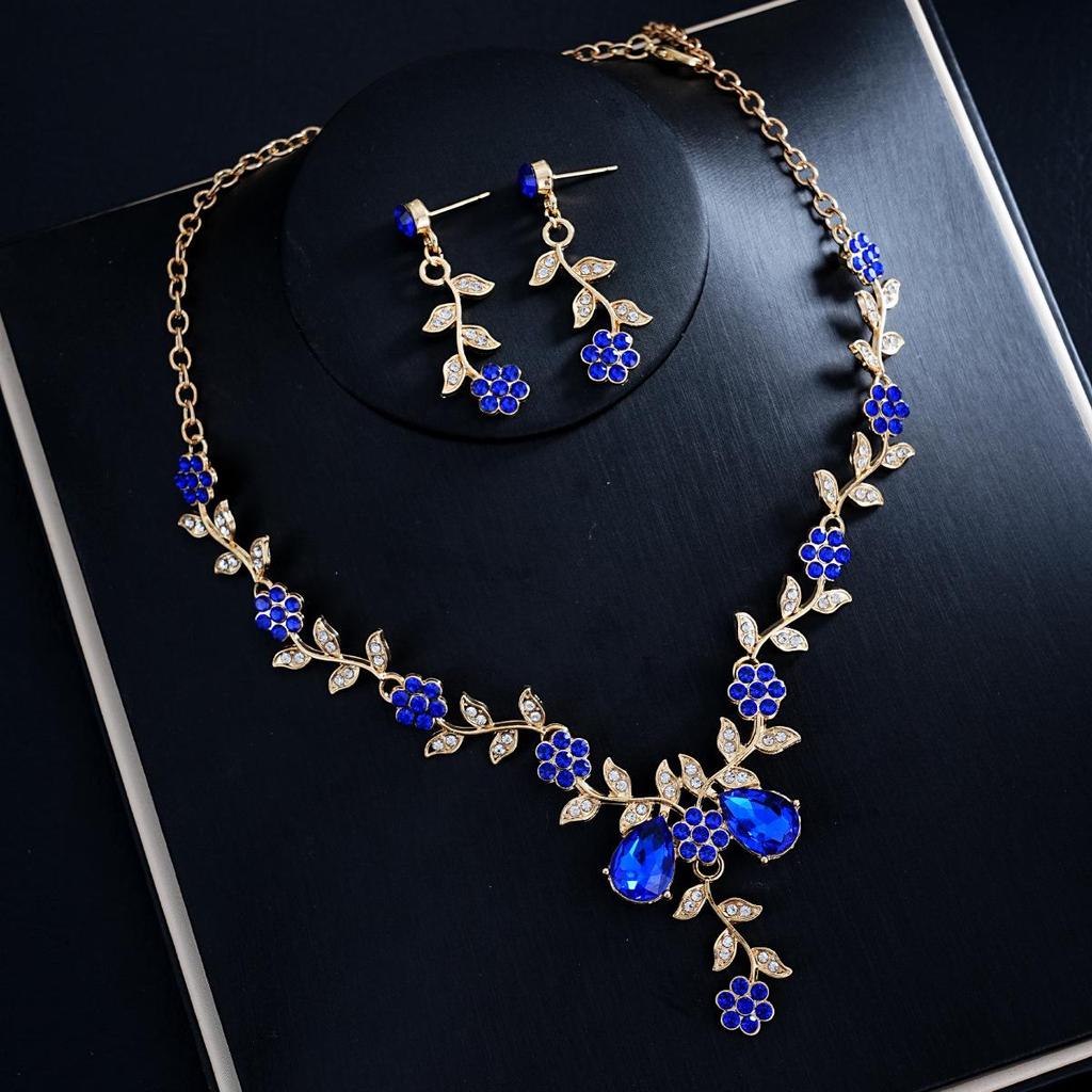 Sunflower Rhinestone Crystal Jewelry Set: Necklace & Earrings for Women