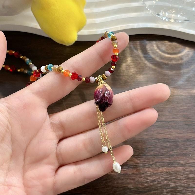 New girly sense immortal flower beaded gravel necklace women's fashion gentle exquisite collarbone chain sweet light luxury neck chain