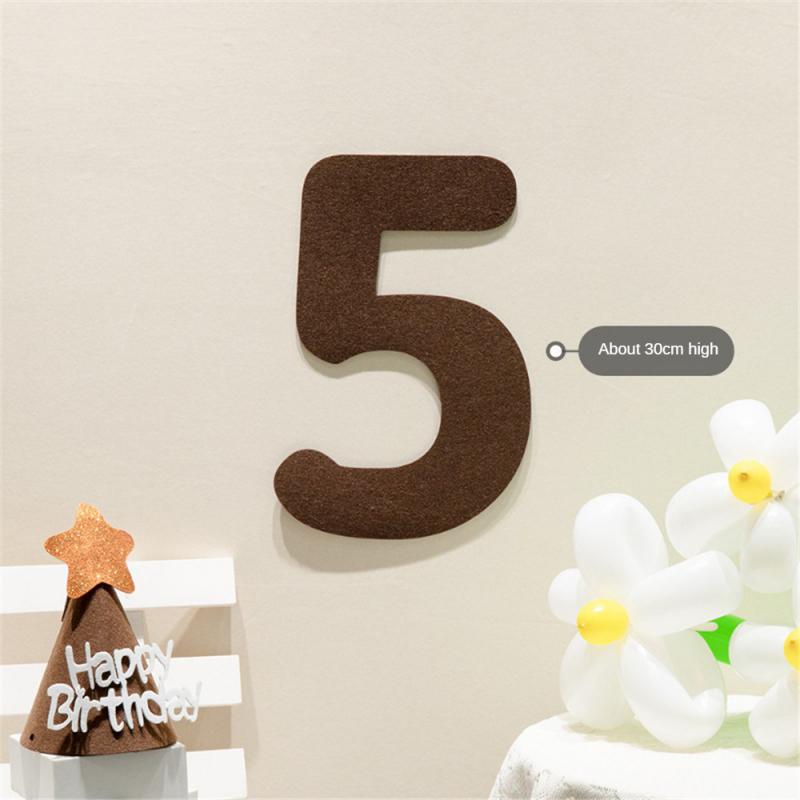 Banner de naștere din pâslă șir de bile din pâslă, decorațiuni digitale pentru petrecerea de la mulți ani, pentru copii, agățat pentru copii, care trage flori pentru baby shower.