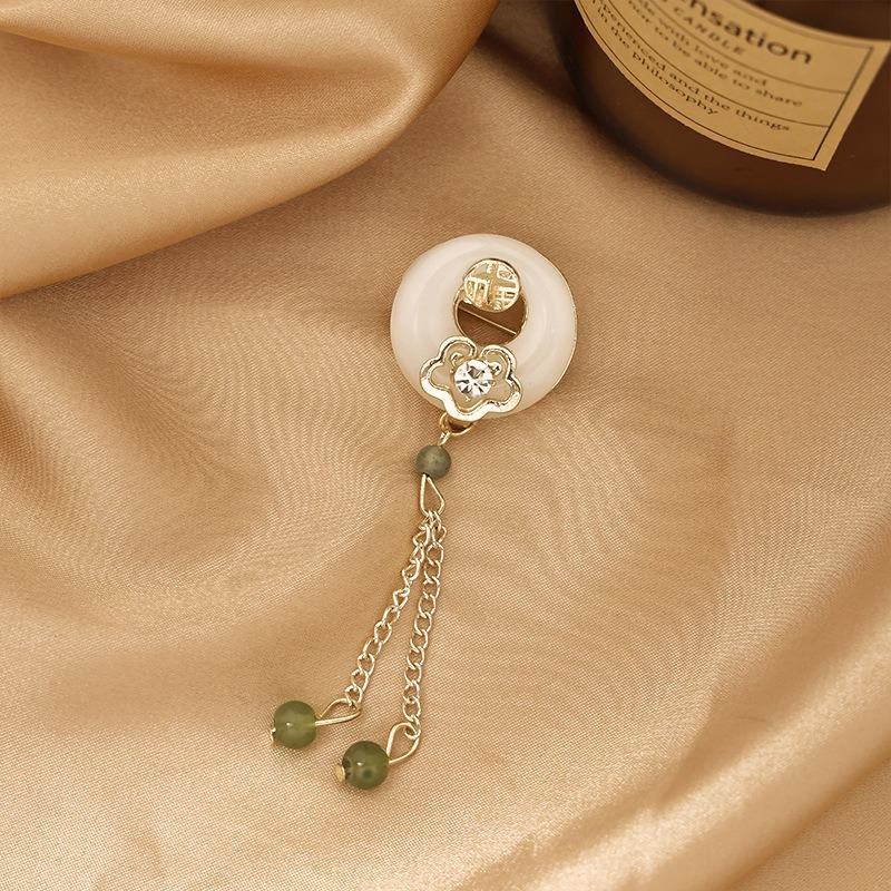 New-style Fuzi Ruyi Ping An Buckle Brooch High-end Women's Antique Tassel Cheongsam Suit Accessories Anti-glare Corsage