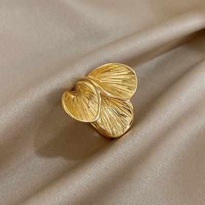 New Fashion Unique Design Gold Color 3 Petals Rings for Women Stainless Steel Chunky Rings Statement Finger Zircon