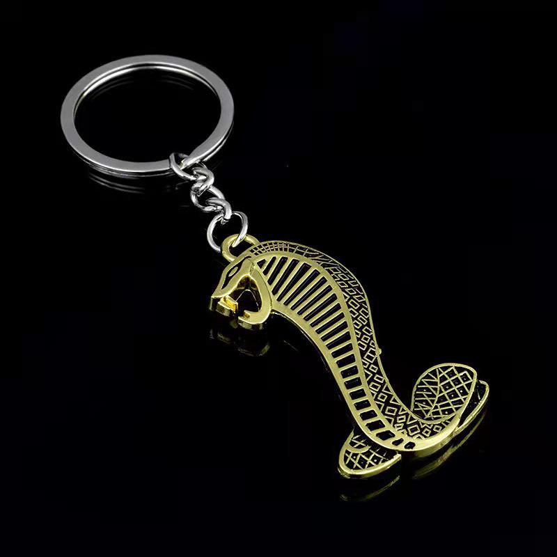 Ford Cobra Snake Totem Keychain - Creative Animal Pendant Gift золотой