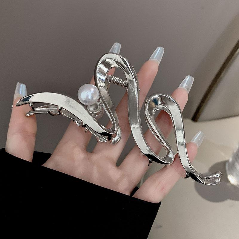 High-End Metal Shark Hair Clip - Elegant Hairpin Bow Accessory