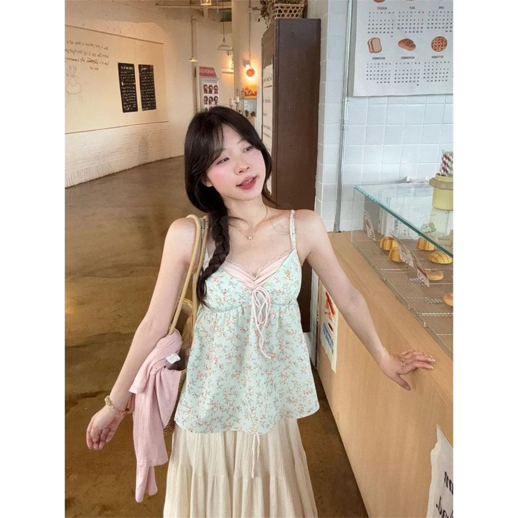 Fresh and Sweet Style, Color-block Fake Two-piece Floral Camisole Camisole for Summer, Korean Petite Versatile Top for Instagram