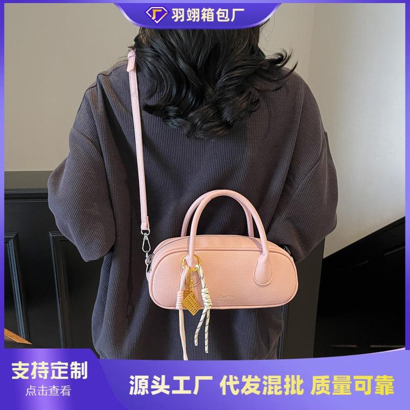 High-end niche bag women's new fashion summer shoulder messenger bag portable commuter pillow bag