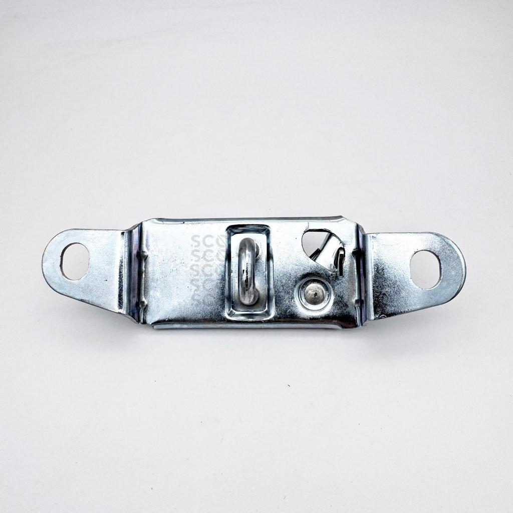 Trunk Lock Striker for Fiat Linea for Fiat Albea 46795477 Rear Door Striker for Linea 46787148