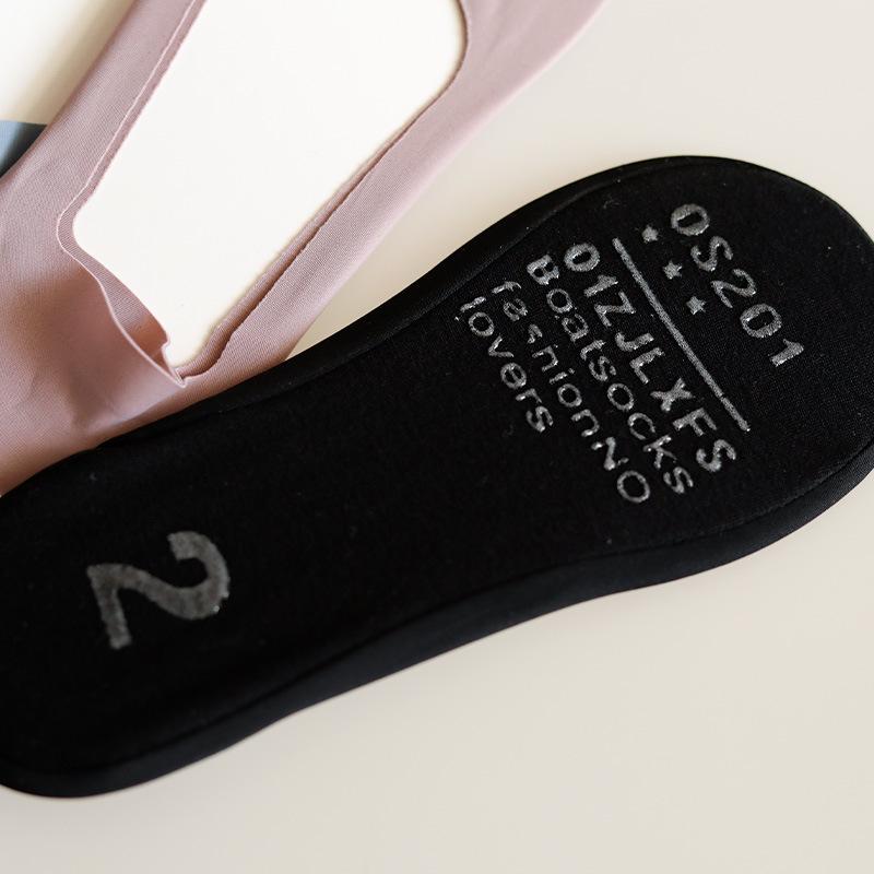 Socks Invisible Socks Summer Thin Ice Silk Socks Shallow Mouth Low Top Silicone Non-Slip Boat Socks Skin-Friendly And Soft