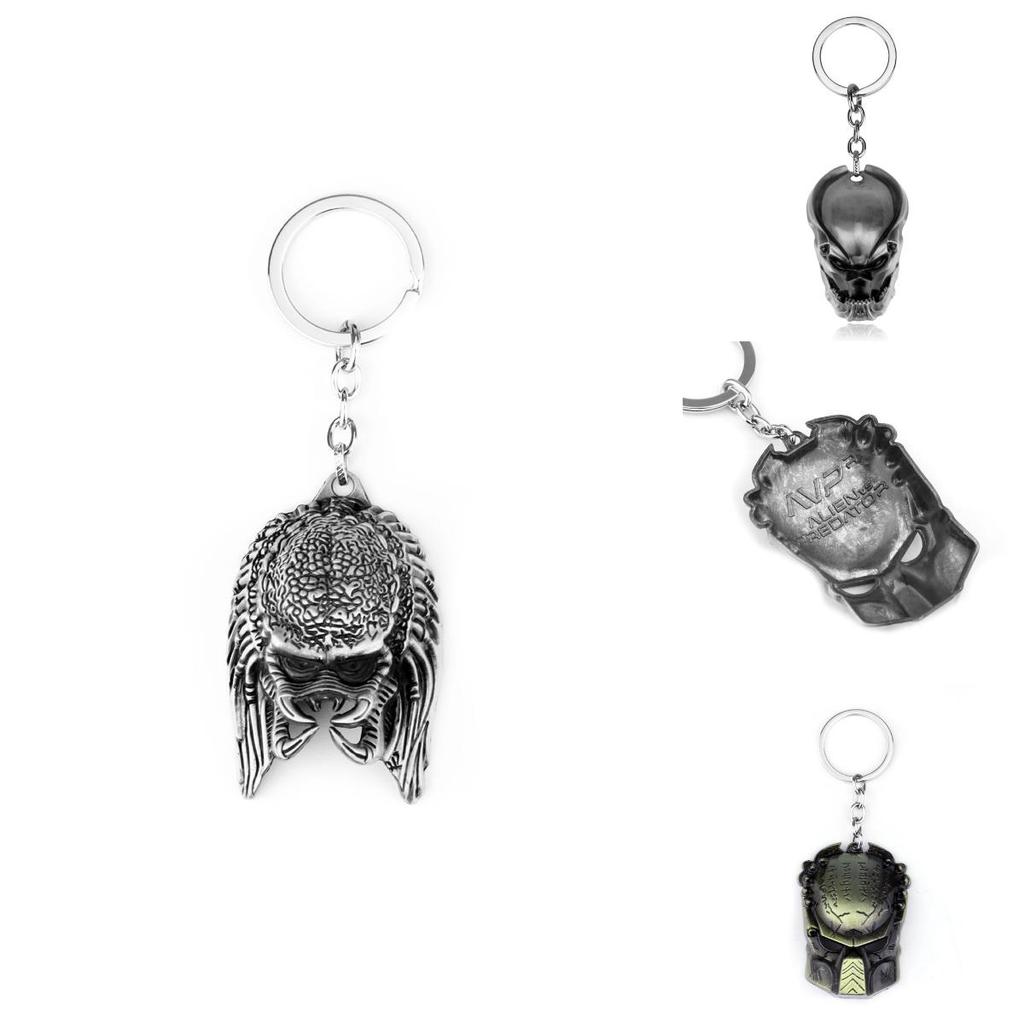 Unique Alien Themed Keychain Solid Zinc Alloy Keyring For Collectors And Fans