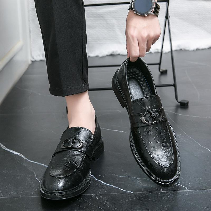 

Мужские кожаные туфли большого размера с одной ногой и маленькие кожаные туфли, новые британские туфли Doudou с заостренным носком, повседневные кожаные туфли для мужчин 44