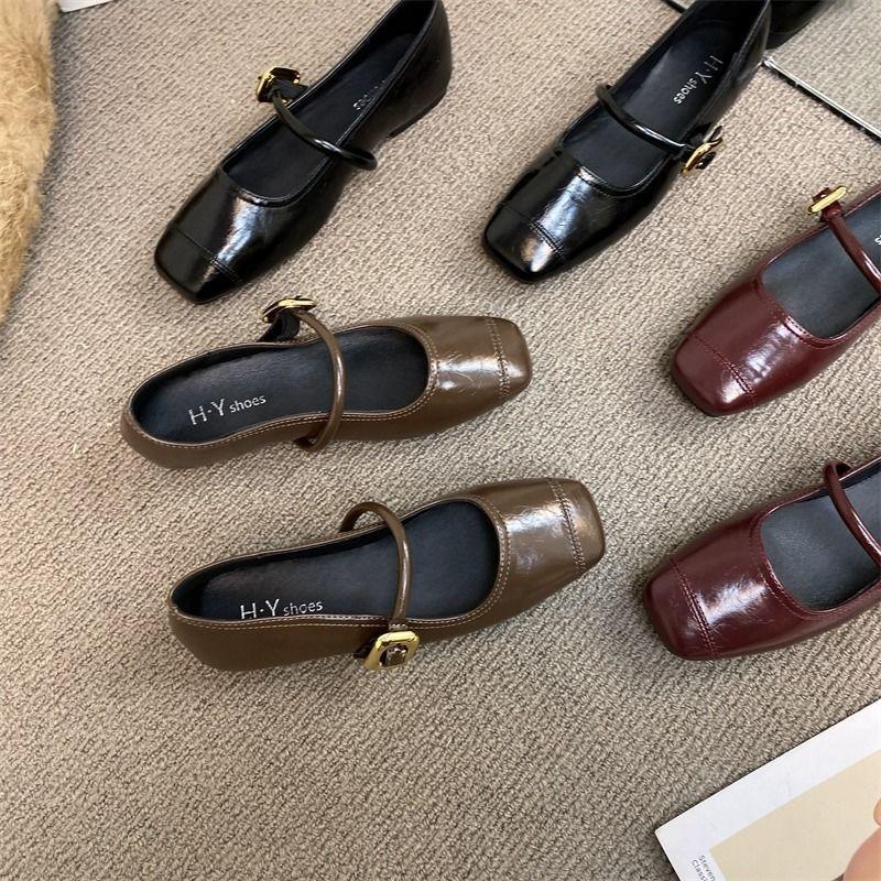 European station women's small leather shoes with square head flat bottom Mary Jane shoes shallow mouth single shoes women's large size women's sho