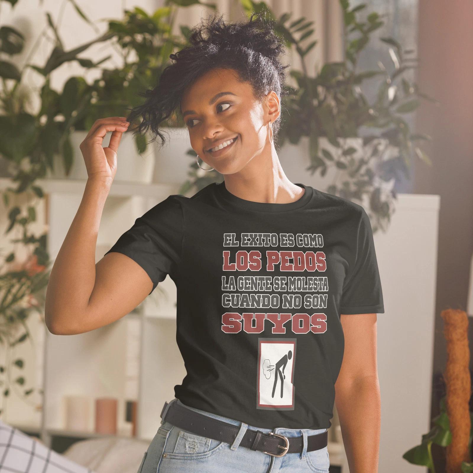 EL EXITO FUNNY ANALOGY IN SPANISH , YOU KNOW IT S TRUE Unisex T-Shirt S