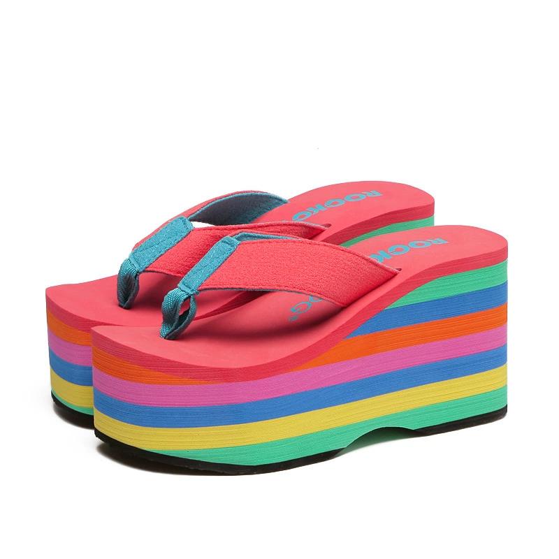 Hausschuhe mit Schwammkuchenabsatz für Damen, Strandsandalen und Hausschuhe, sommerlich gefrostete Sandalen und Hausschuhe mit ultrahohem Slope-Absatz