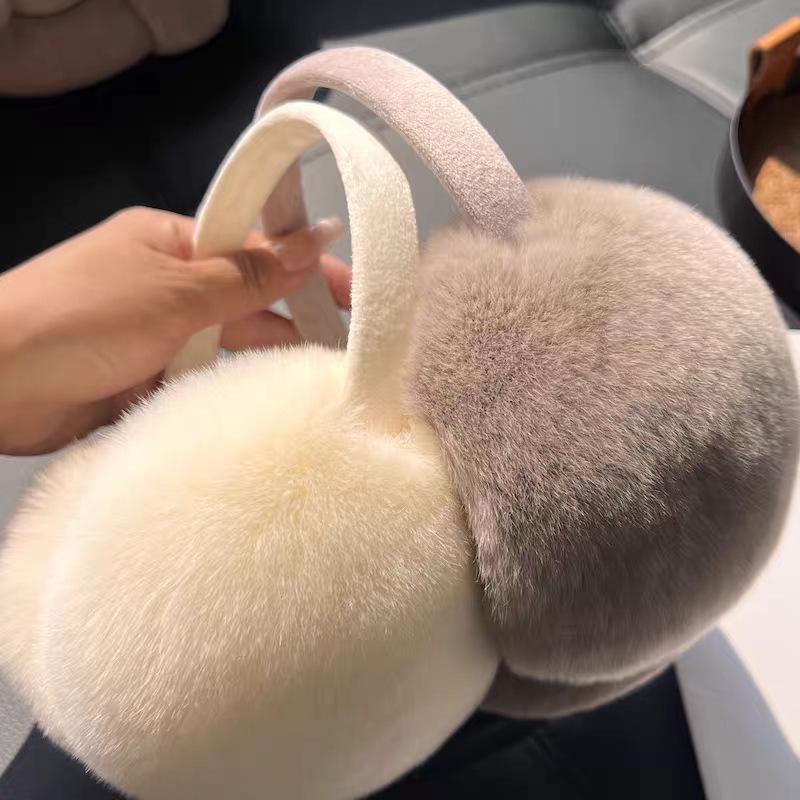 Women's Cute Plush Rabbit Fur Earmuffs: Warm, Windproof, and Retractable Ear Covers for Winter Cycling