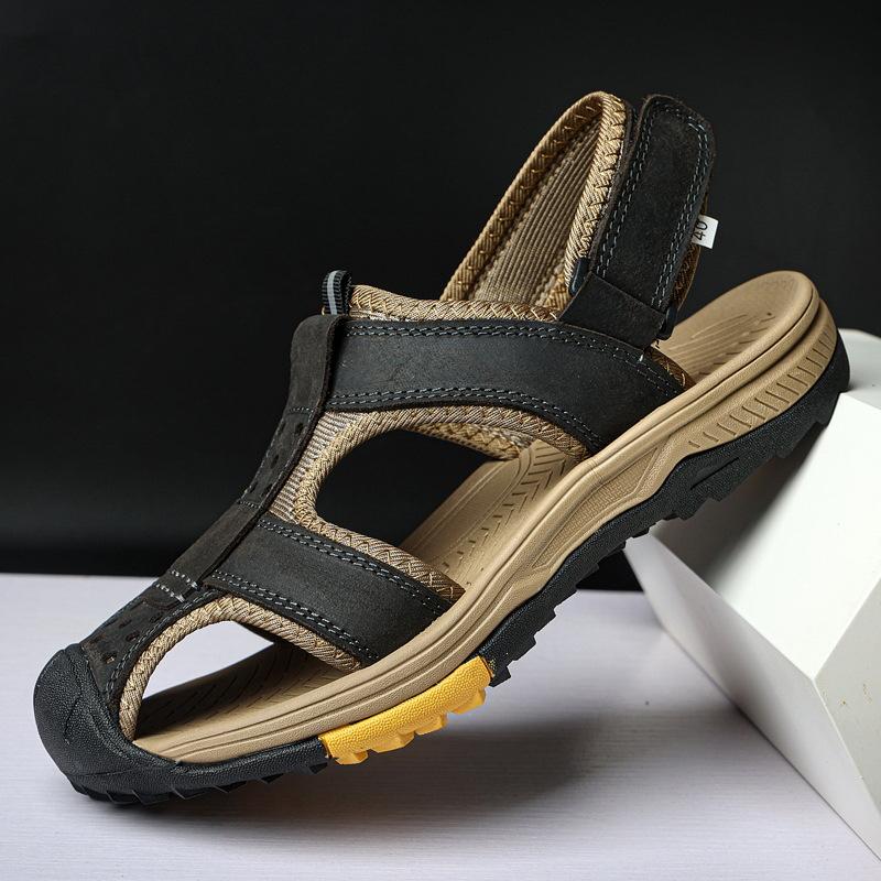 Large Size Men's First Layer of Cowhide Handmade Bag Head Anti-collision Outer Wear Beach Sandals Can Be