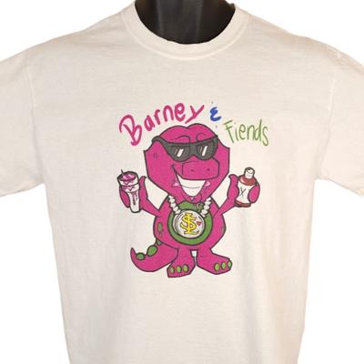 Barney And Fiends T-shirt Heren Maat Medium Wit Parodie Grappig Humor Grap