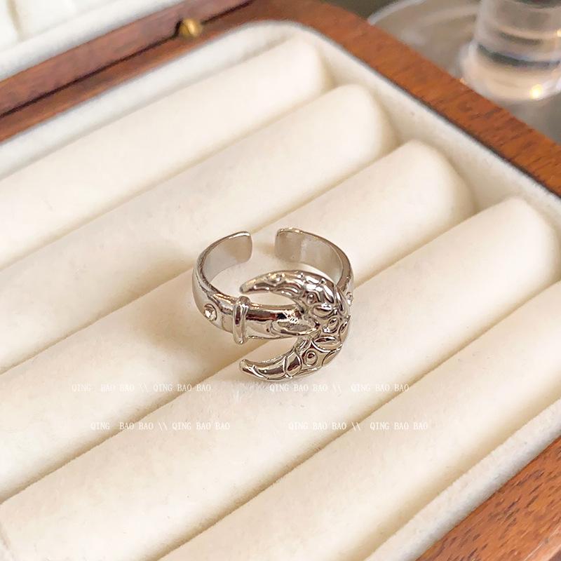 Korean-Style Niche Design Women's Adjustable Index Finger Ring: Chic, Versatile, and High-End for a Cold, Distinctive Look