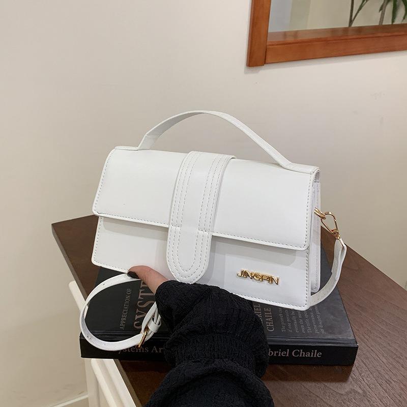 Borsa quadrata piccola alla moda nuova moda alta consistenza semplice casual versatile borsa a tracolla messenger primavera ed estate