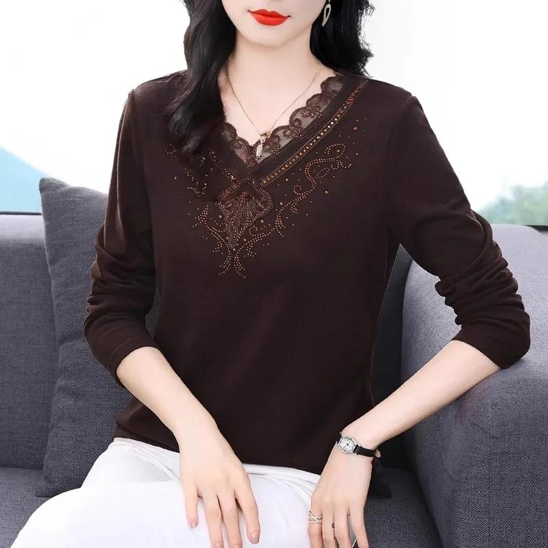 Women's Autumn Long-sleeved V-neck Lace Mom T-shirt Warm Inner Bottoming Shirt