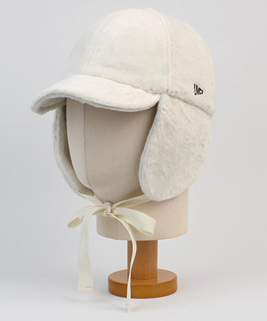 Yunibeosyeolkemiseuteuli Muji Ivory Fur Earflap Cap
