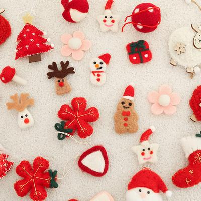 Wool Felt Christmas Pendants Hand Sewing Felt Snowmen Xmas Tree Wreath Socks Gloves Hanging Ornaments Party Decor