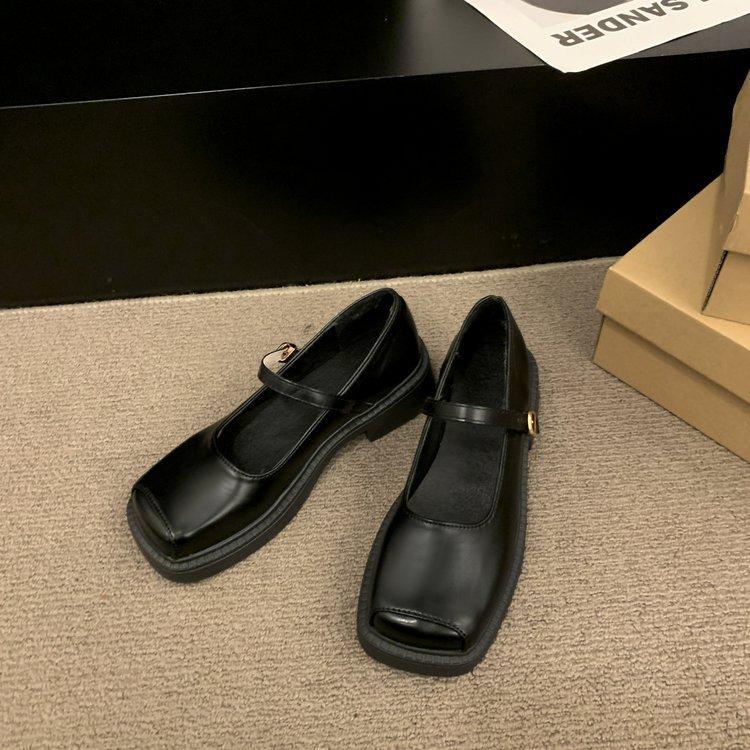 

Туфли Мэри Джейн женские с пряжкой из одного слова и толстым каблуком, с неглубоким носком, женские туфли в стиле ретро, увеличивающие рост 39 чёрный