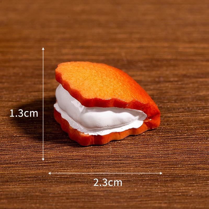 1pcs Kitchen Food Toy Simulation Kitchenware Play DIY Resin Emulated Chocolate Cake Bread Biscuit Tableware Decor Child Kid Toy