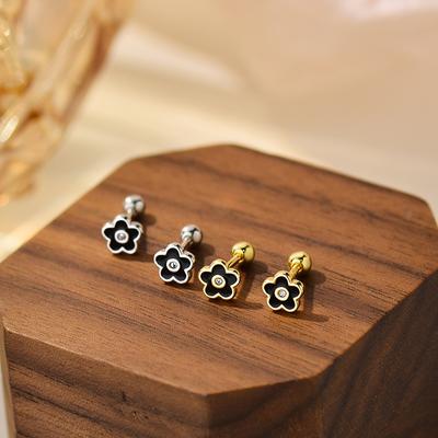 Sweet Flower Screw Ears Small and Exquisite Black Flower Simple Niche Earrings All-match